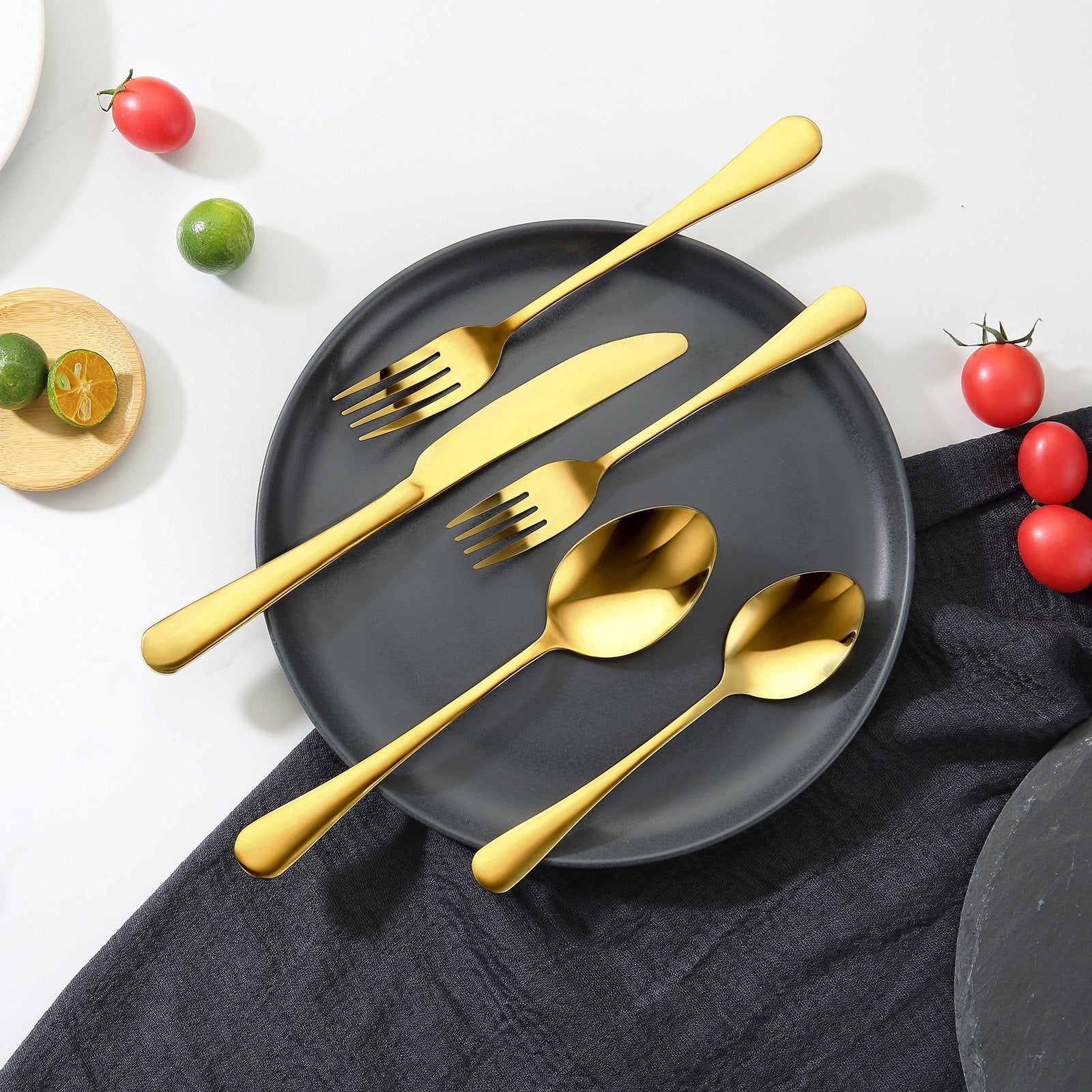 Stainless steel cutlery set